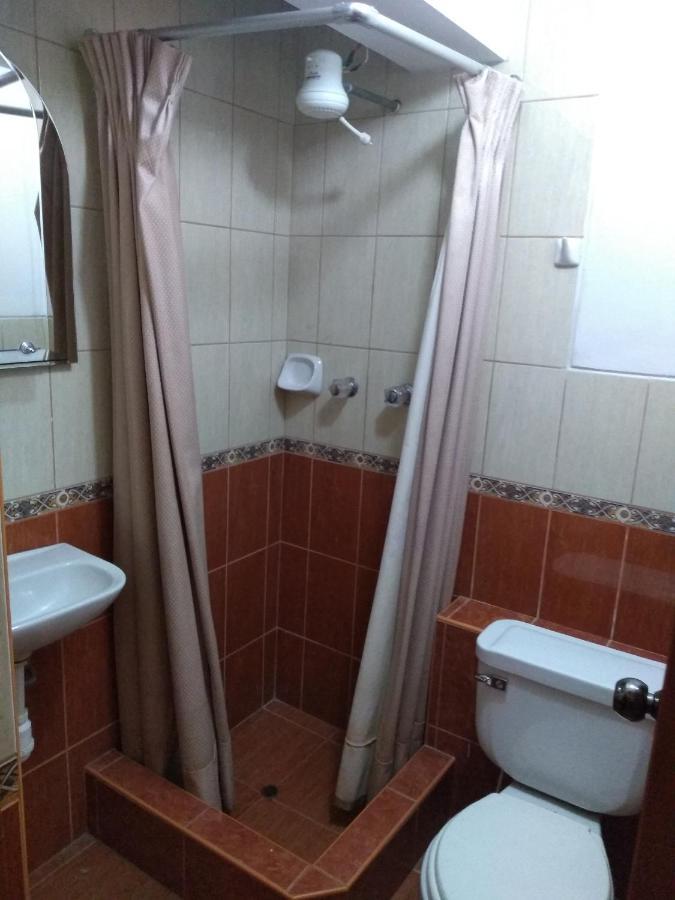 Hostal Vista Al Lago Titicaca Puno Exteriör bild
