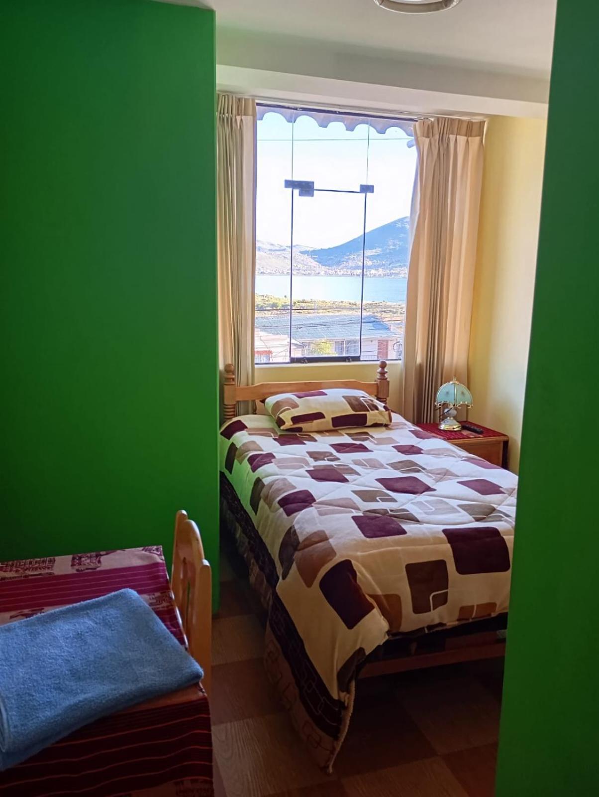 Hostal Vista Al Lago Titicaca Puno Exteriör bild